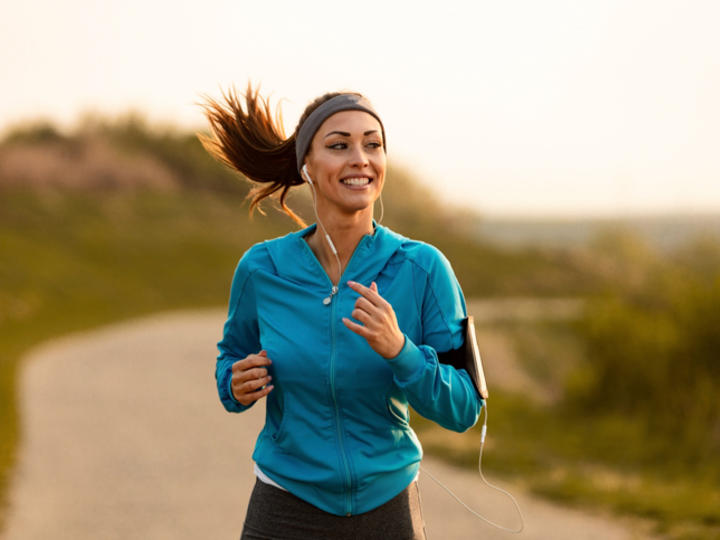 woman jogging